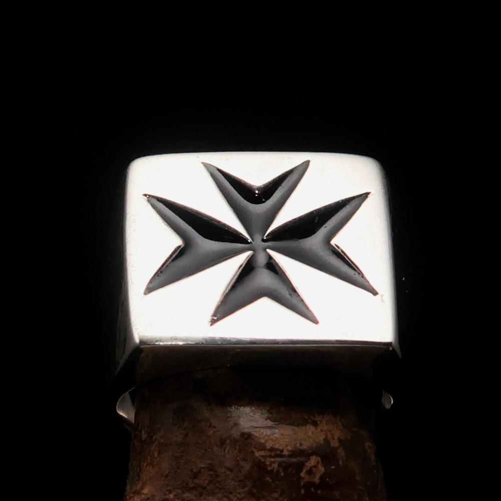 Nicely crafted Men's Knight Ring black Maltese Cross - Sterling Silver - BikeRing4u