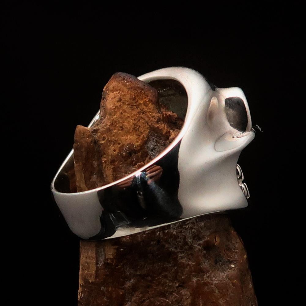 Excellent Crafted Men's Outlaw green 1% er Gnome Skull Ring - Sterling Silver - BikeRing4u