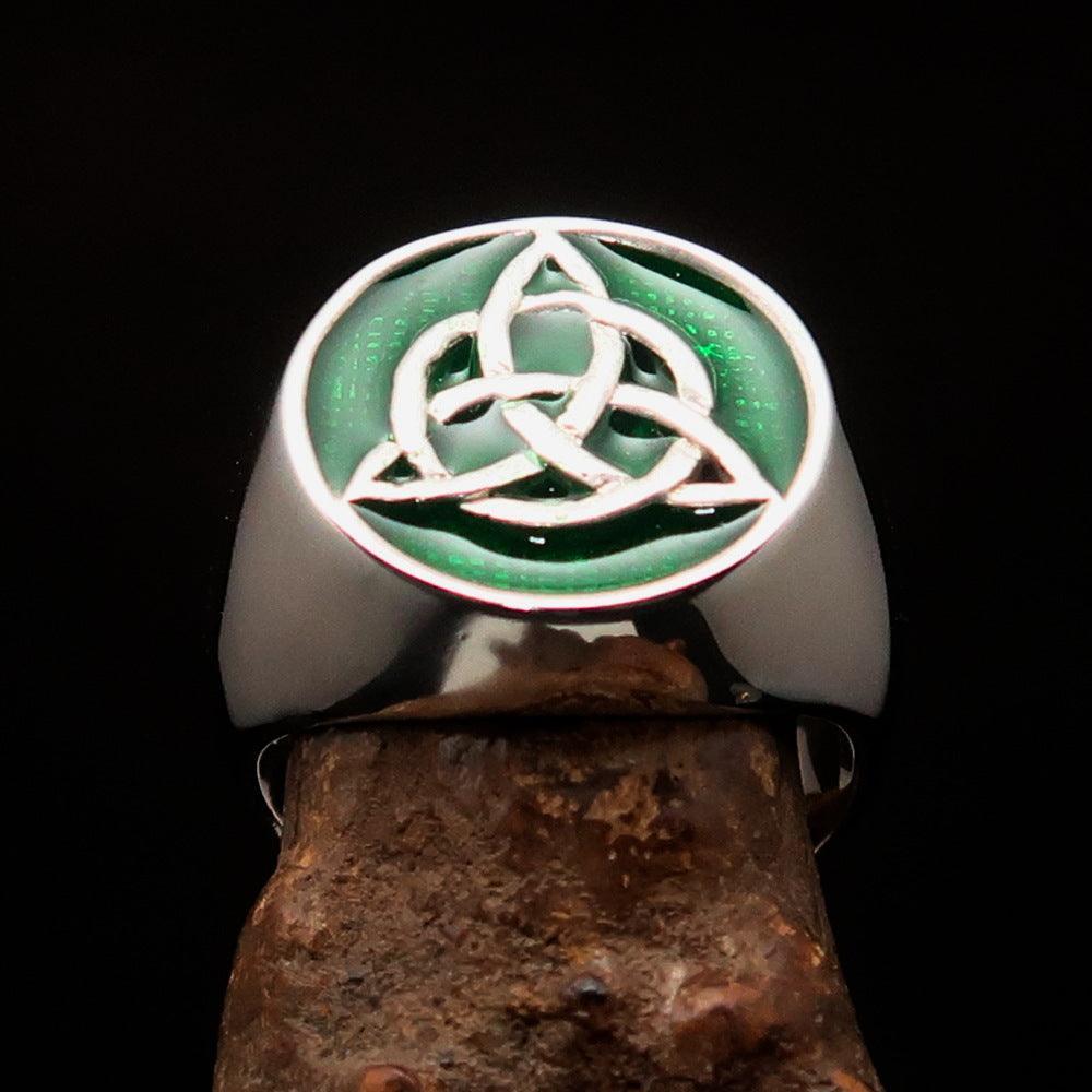 Nicely crafted Men's Triquetra Ring green Celtic Triskelion Knot - Sterling Silver - BikeRing4u
