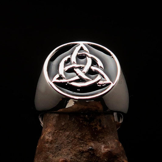 Nicely crafted Men's Triquetra Ring Celtic Triskelion Knot Black - Sterling Silver - BikeRing4u