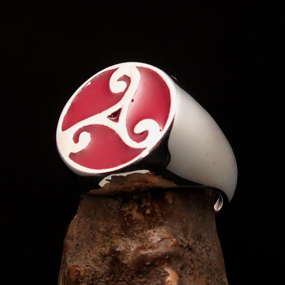 Perfectly crafted Men's Celtic Triade Ring red Triskele - Sterling Silver - BikeRing4u