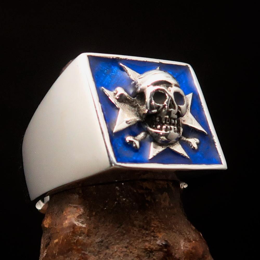 Skulls and Pirates