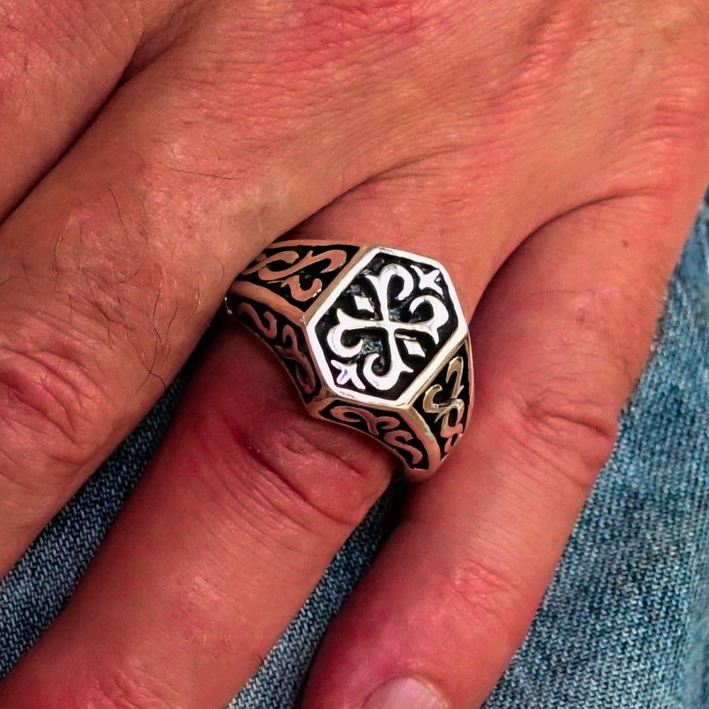 Excellent crafted Men's Signet Ring Oriental Cross Sterling Silver 925 - BikeRing4u