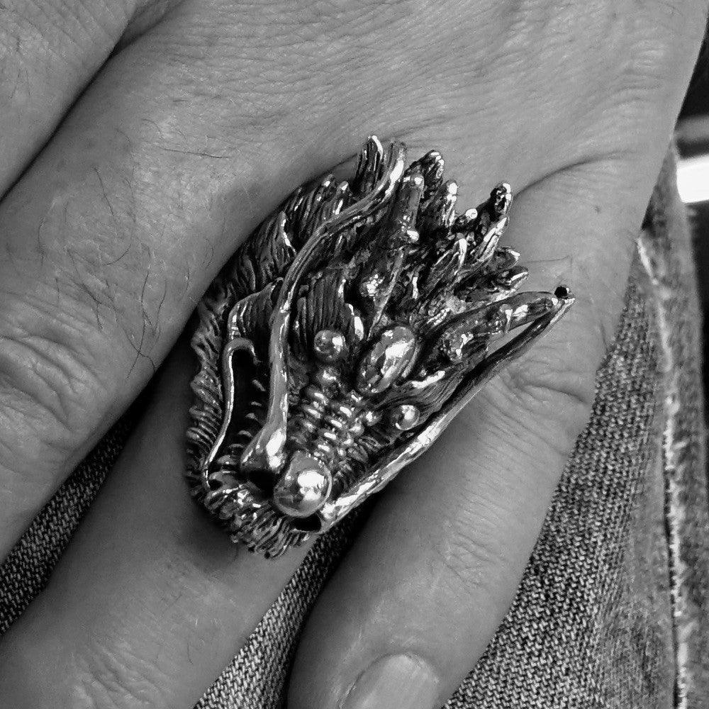 Excellent crafted Men's Animal Ring Big Dragon Head Antiqued - Brass - BikeRing4u