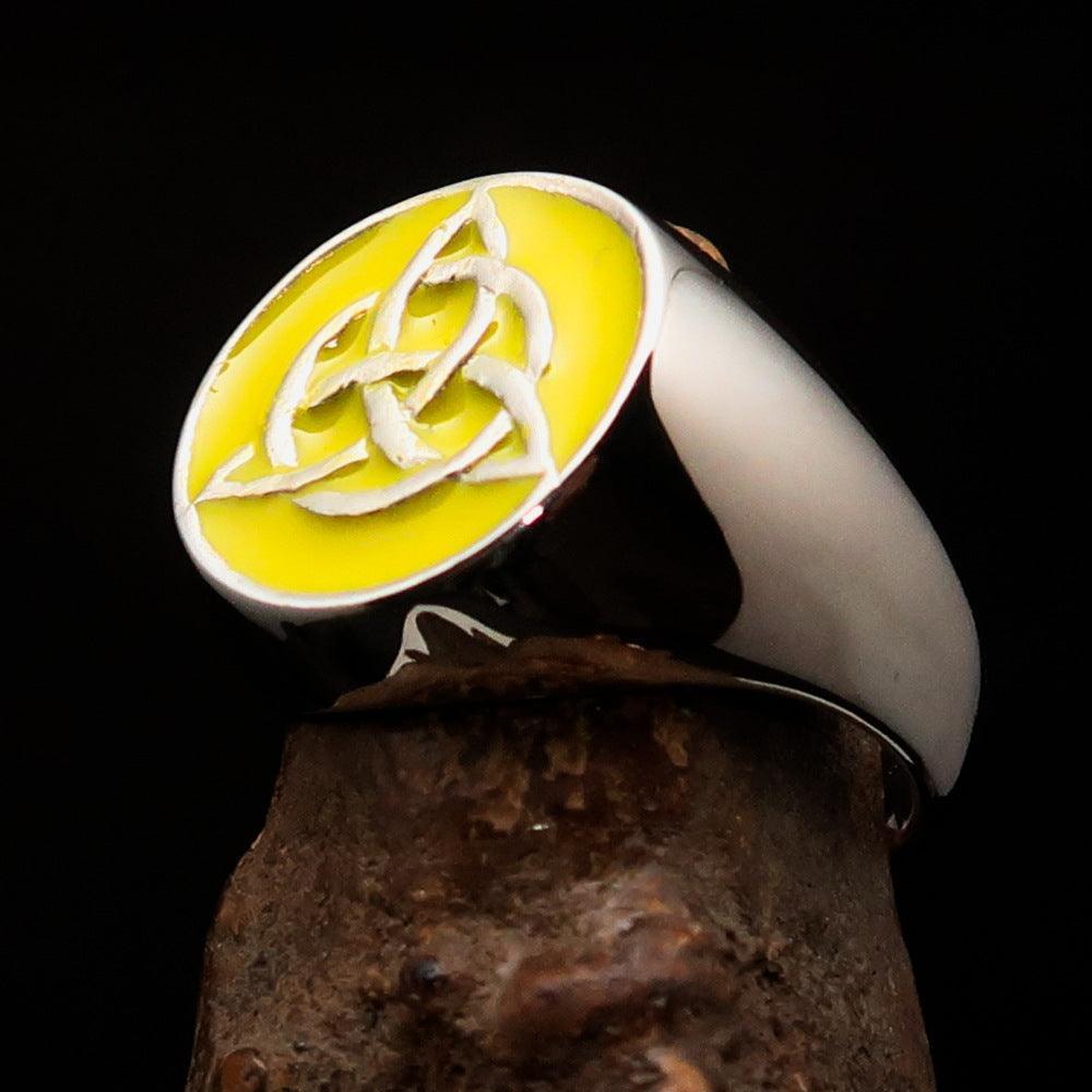 Nicely crafted Men's Triquetra Ring yellow Celtic Triskelion Knot - Sterling Silver - BikeRing4u