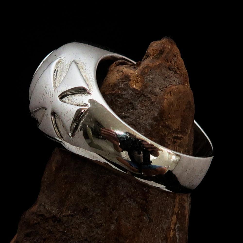 Nicely crafted Men's Solitaire Iron Cross Ring White Cubic Zirconia CZ - Sterling Silver - BikeRing4u