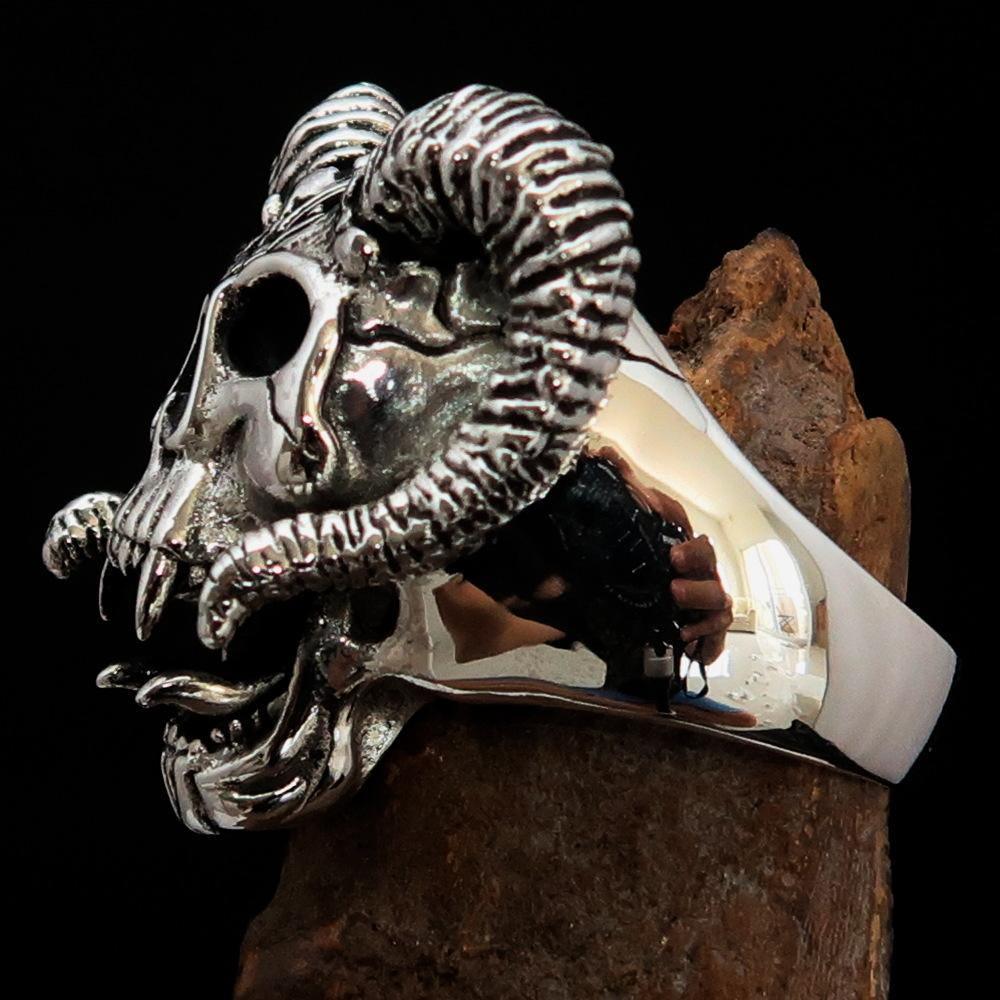 Excellent crafted Men's 1% Ram Skull Outlaw Ring - antiqued Sterling Silver - BikeRing4u