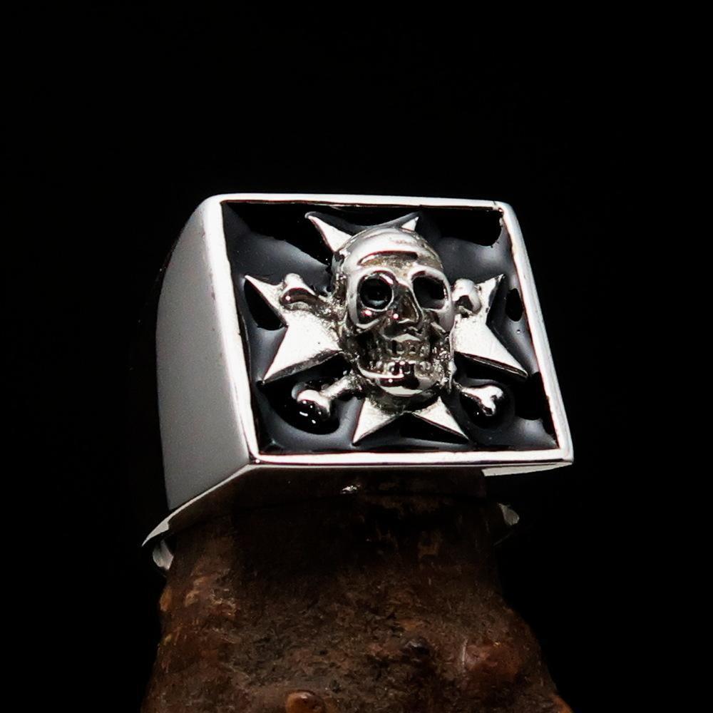 Excellent crafted Men's Pirate Skull Ring Black Maltese Cross - Sterling Silver - BikeRing4u