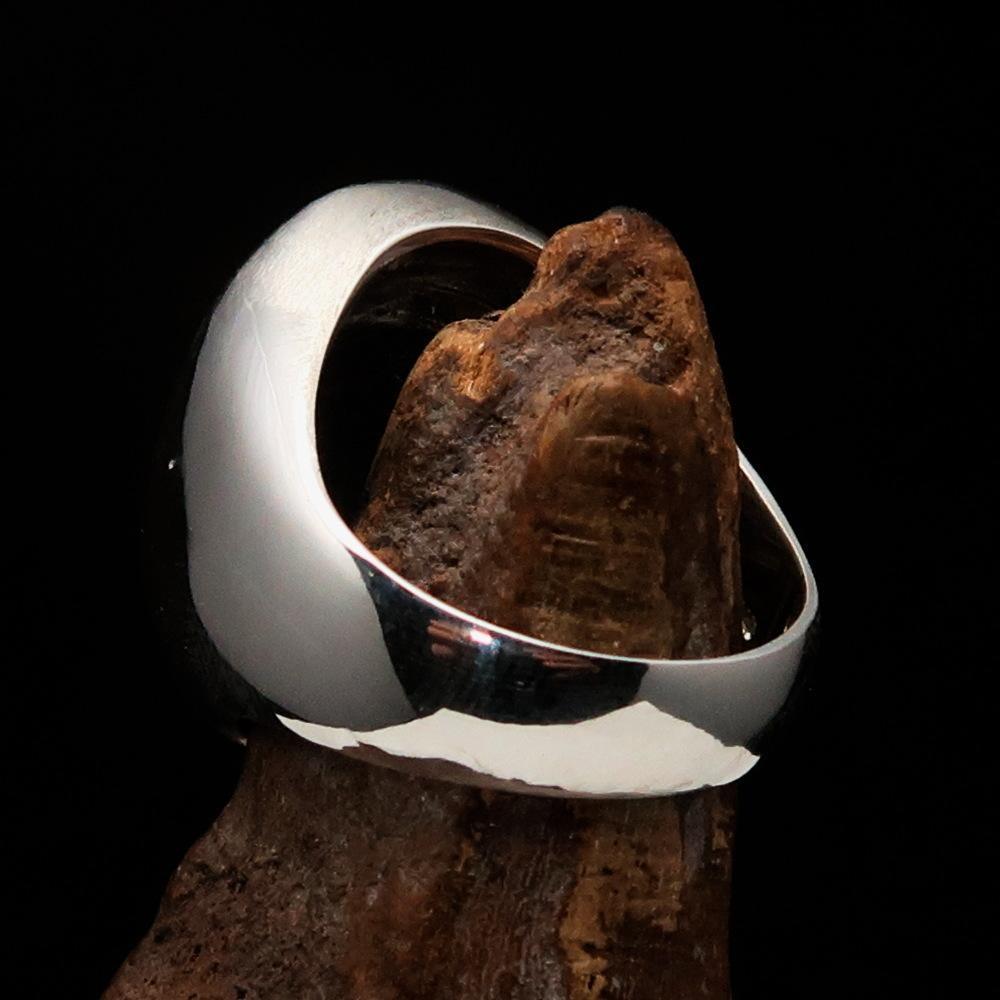 Excellent crafted Men's Black Riding Knight Ring - Sterling Silver - BikeRing4u