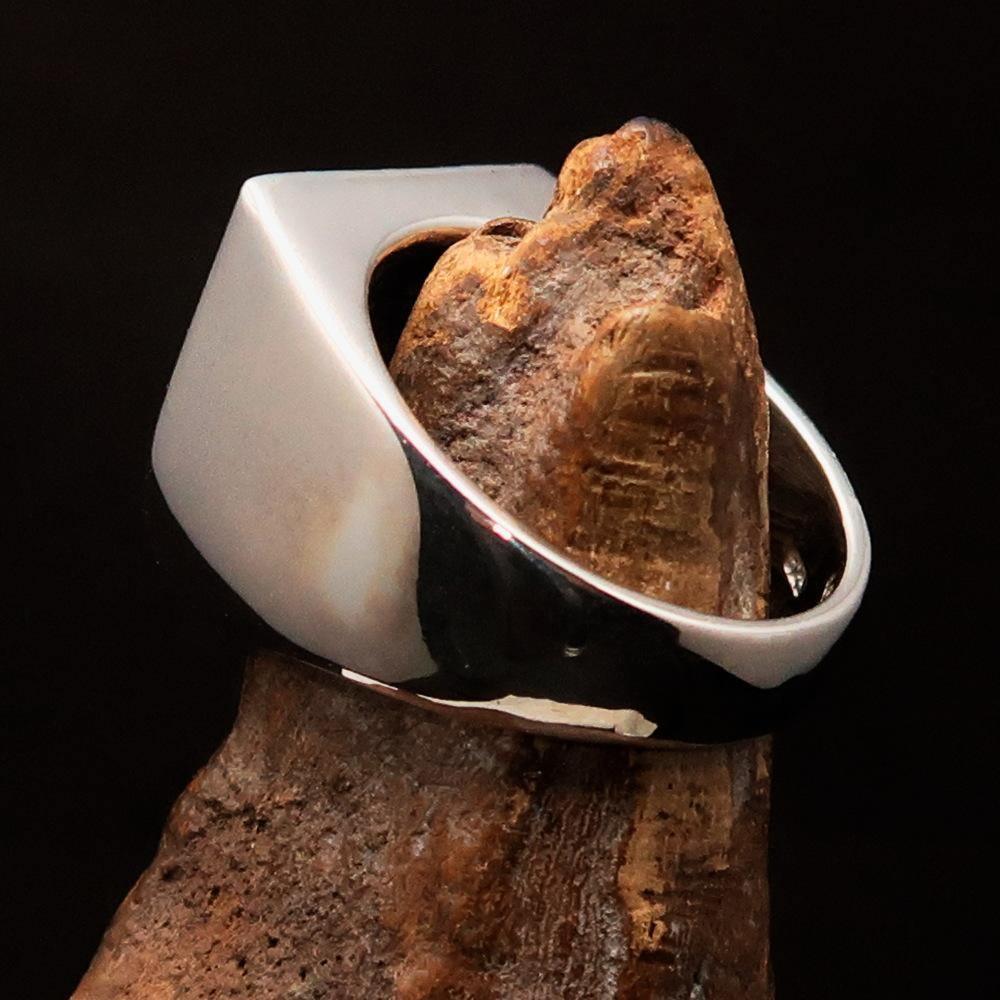 Perfectly crafted Men's Shield Ring Crossed red Skeleton Keys - Sterling Silver - BikeRing4u