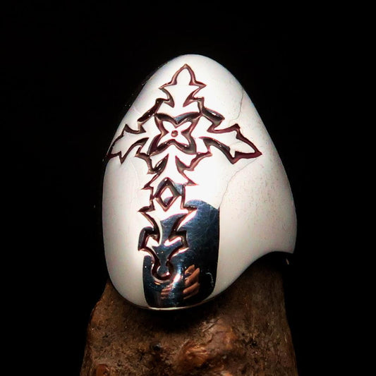Perfectly crafted Men's Gothic Cross Ring Red - Sterling Silver - BikeRing4u
