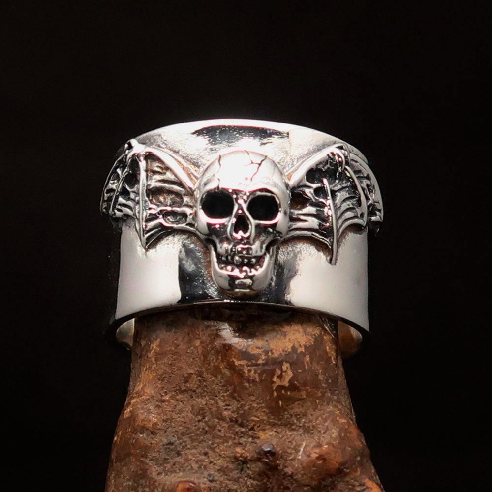 Excellent crafted winged Bat Skull Ring - antiqued Sterling Silver - BikeRing4u