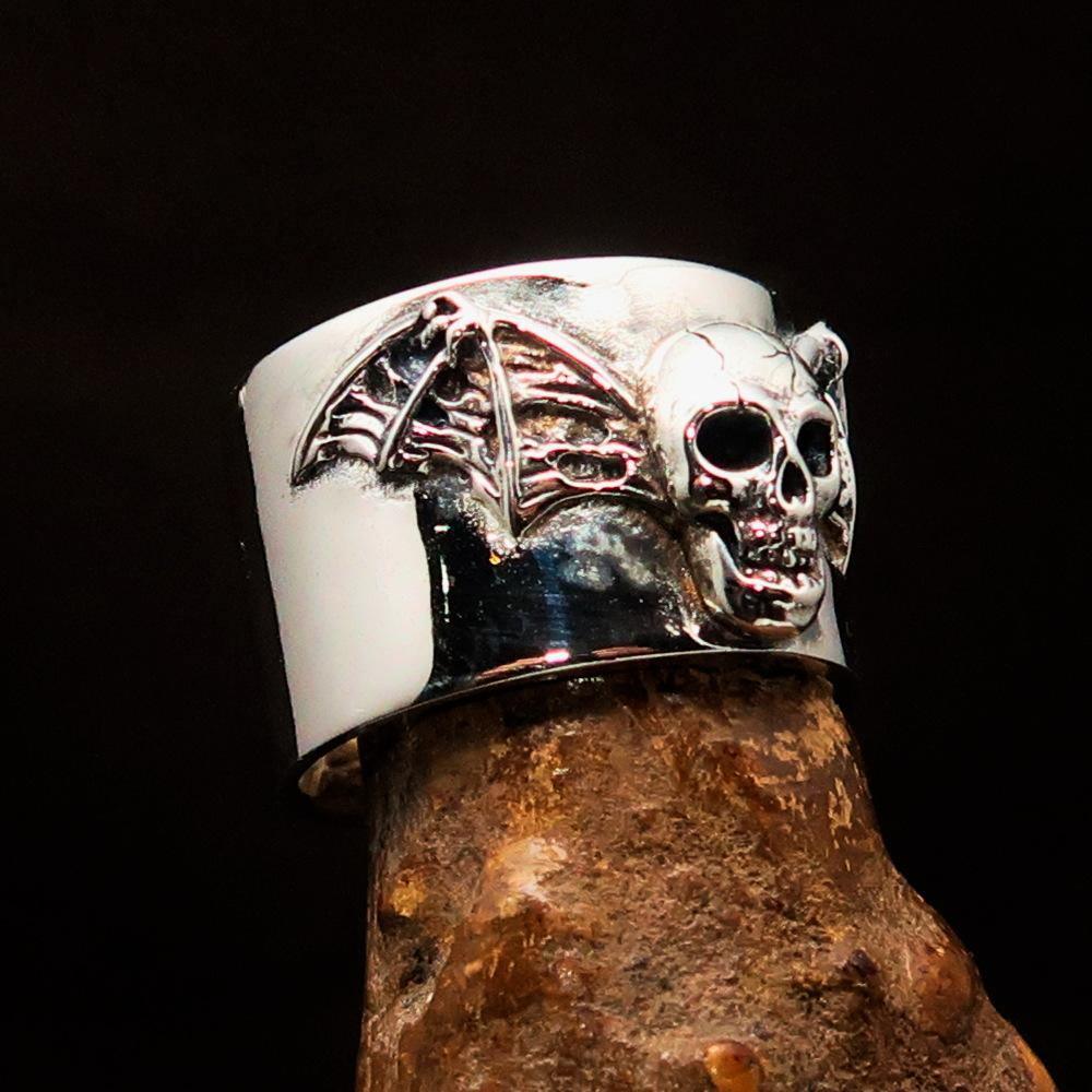 Excellent crafted winged Bat Skull Ring - antiqued Sterling Silver - BikeRing4u
