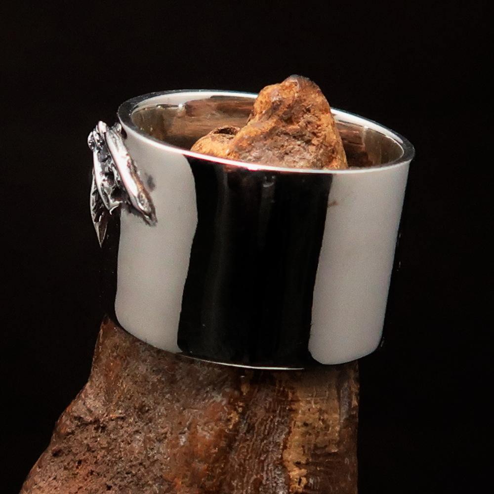 Excellent crafted winged Bat Skull Ring - antiqued Sterling Silver - BikeRing4u