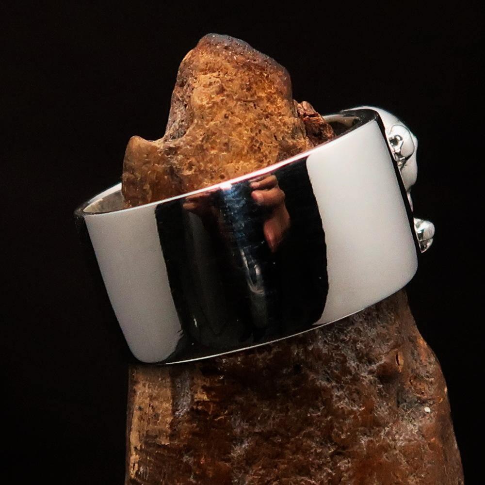 Excellent crafted Outlaw 1% Jolly Roger Skull Band Ring - antiqued Sterling Silver - BikeRing4u