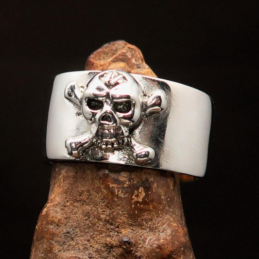 Excellent crafted Outlaw 1% Jolly Roger Skull Band Ring - antiqued Sterling Silver - BikeRing4u