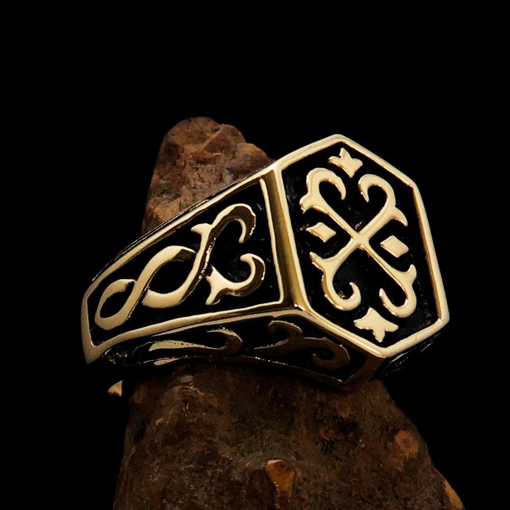 Excellent crafted Men's Celtic Crest Ring Antiqued - Brass - BikeRing4u