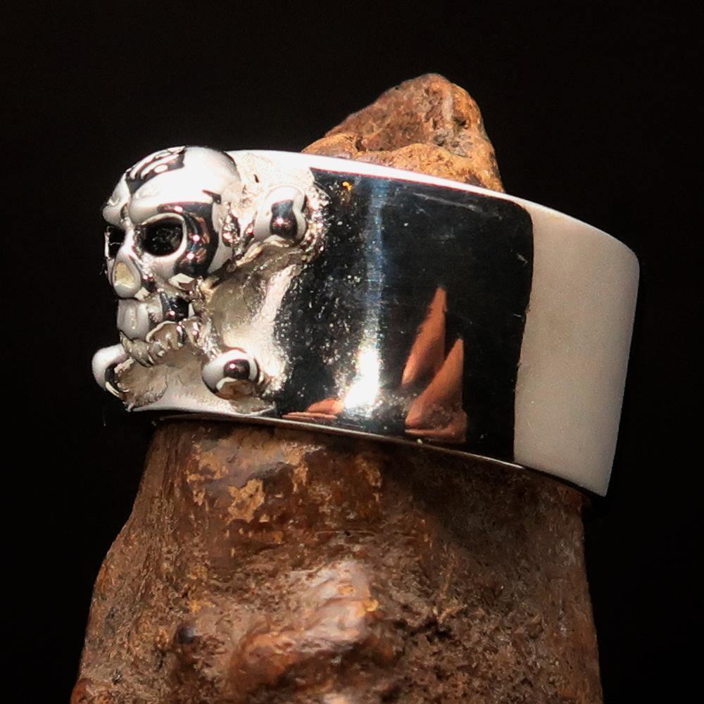 Excellent crafted Outlaw black 1% Jolly Roger Skull Band Ring - Sterling Silver - BikeRing4u