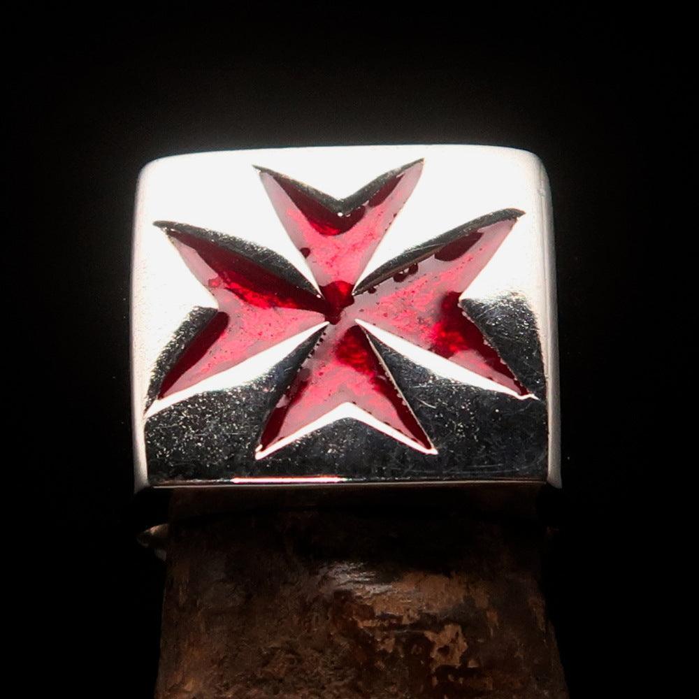 Nicely crafted Men's Knight Ring Maltese Cross Red - Sterling Silver - BikeRing4u