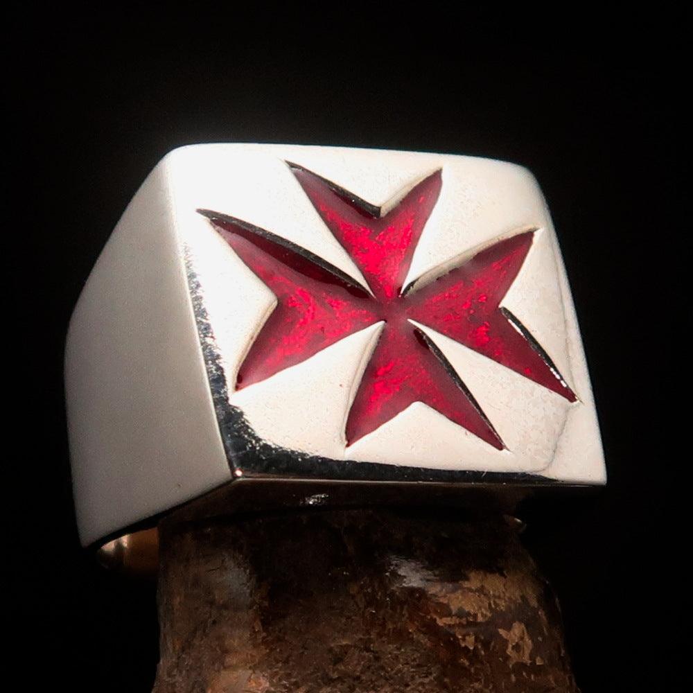 Nicely crafted Men's Knight Ring Maltese Cross Red - Sterling Silver - BikeRing4u