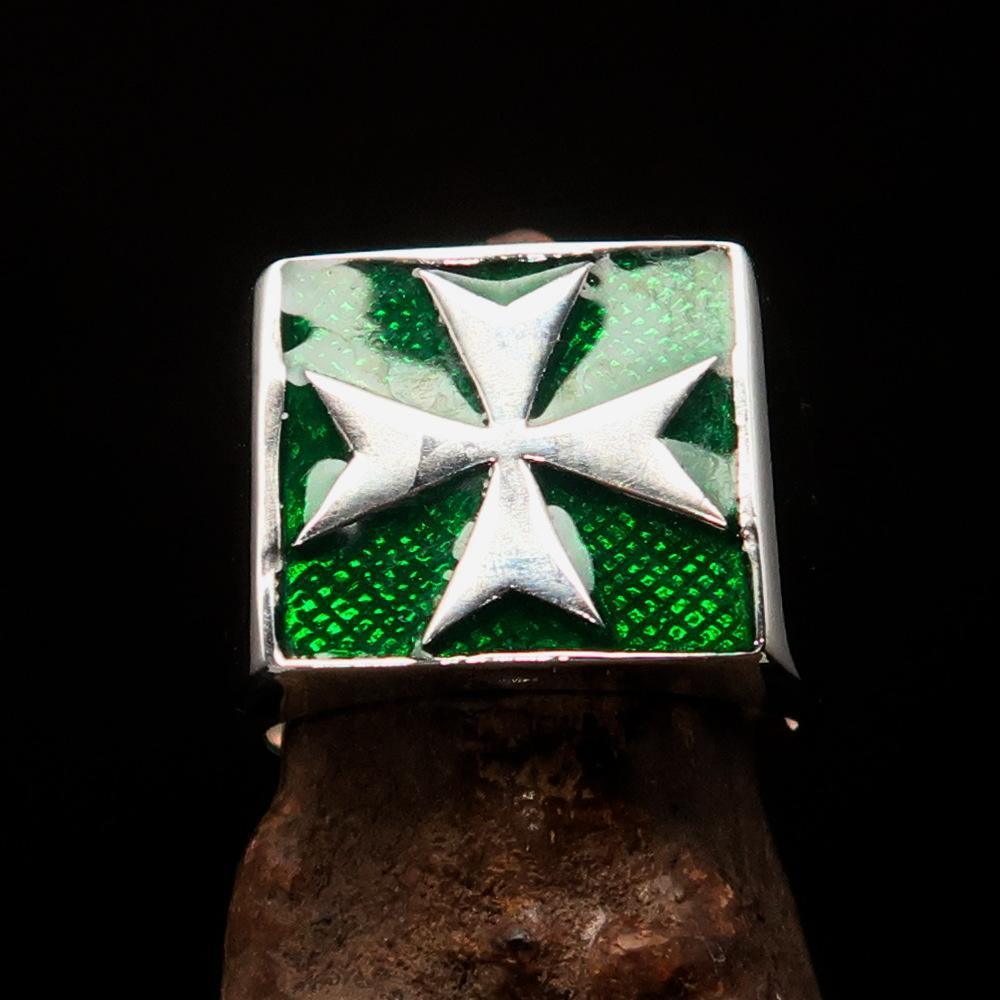 Perfectly crafted Men's Biker Ring Maltese Cross Green - Sterling Silver - BikeRing4u