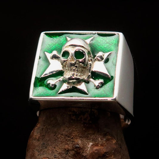 Excellent crafted Men's Pirate Skull Ring green Maltese Cross - Sterling Silver - BikeRing4u