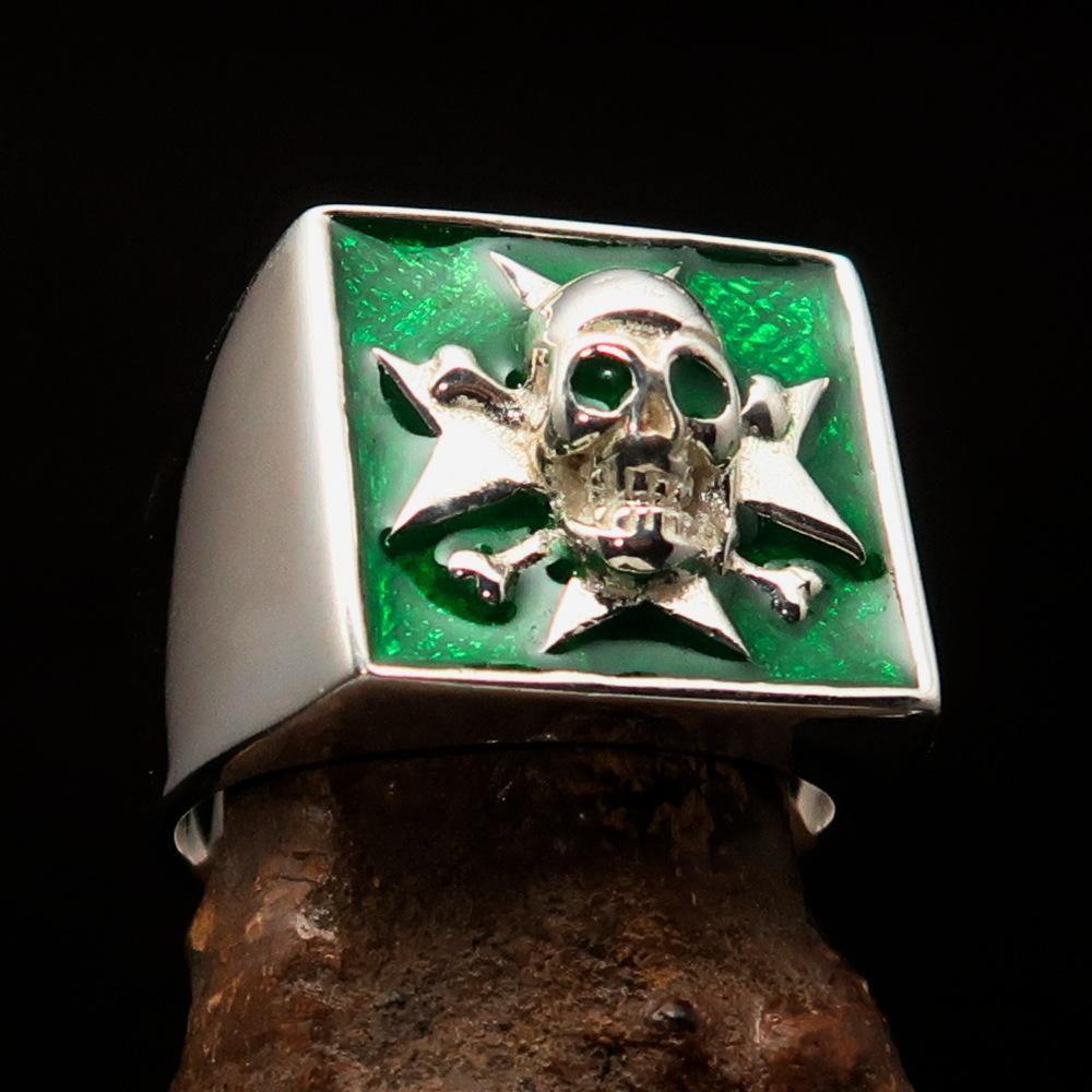 Excellent crafted Men's Pirate Skull Ring green Maltese Cross - Sterling Silver - BikeRing4u