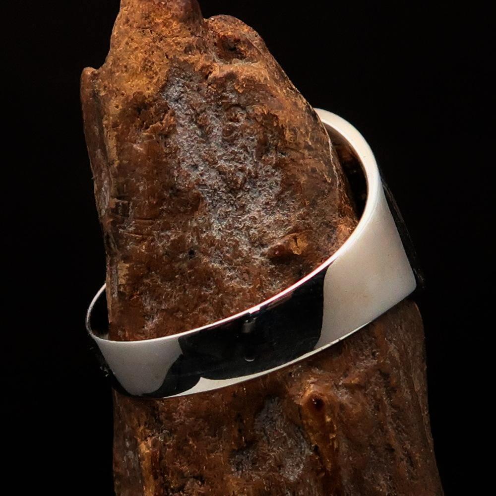 Excellent crafted Men's green Spades Yin Yang Poker Ring - Sterling Silver - BikeRing4u