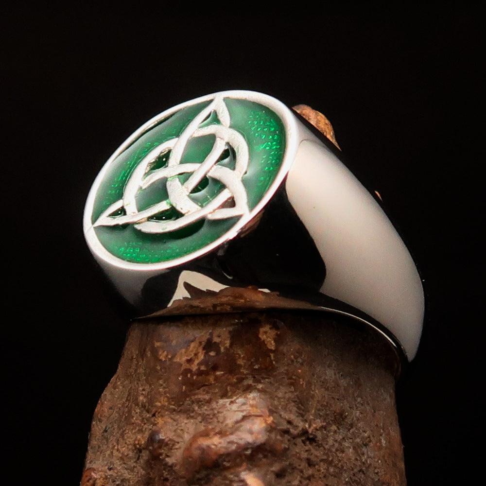 Nicely crafted Men's Triquetra Ring green Celtic Triskelion Knot - Sterling Silver - BikeRing4u