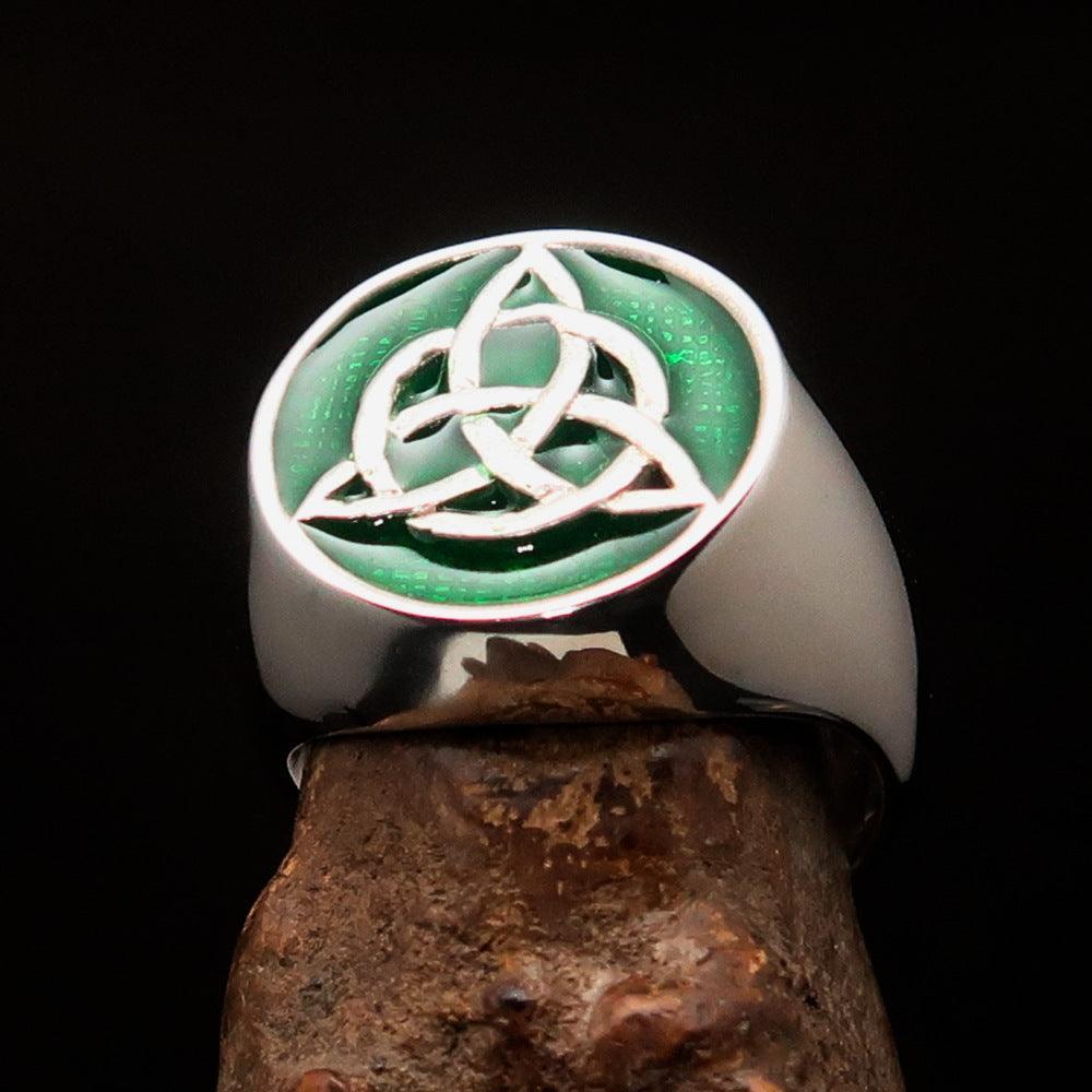 Nicely crafted Men's Triquetra Ring green Celtic Triskelion Knot - Sterling Silver - BikeRing4u