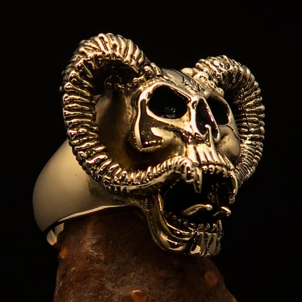 Excellent crafted Men's Brass Biker Ring Horned Ram Skull - BikeRing4u