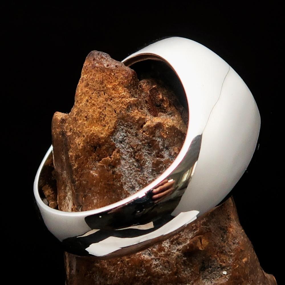 Perfectly crafted Men's Celtic Triade Ring Black Triskele - Sterling Silver - BikeRing4u