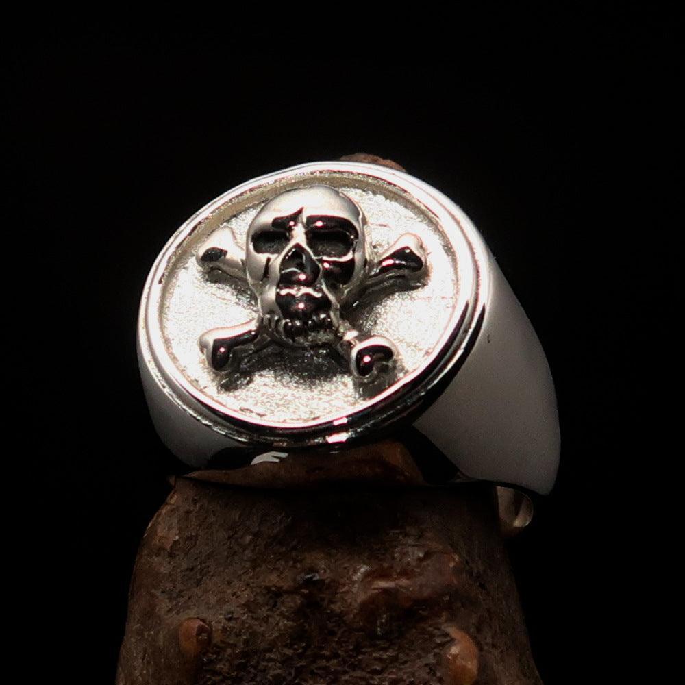 Nicely crafted Men's Pirate Ring Jolly Roger crossed Bones Skull - two tone Sterling Silver - BikeRing4u