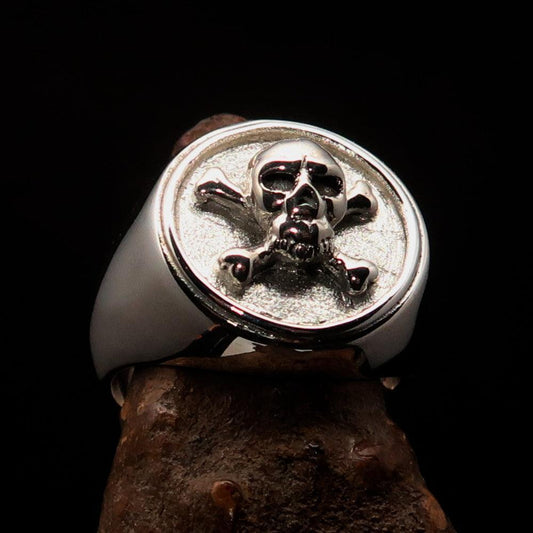 Nicely crafted Men's Pirate Ring Jolly Roger crossed Bones Skull - two tone Sterling Silver - BikeRing4u