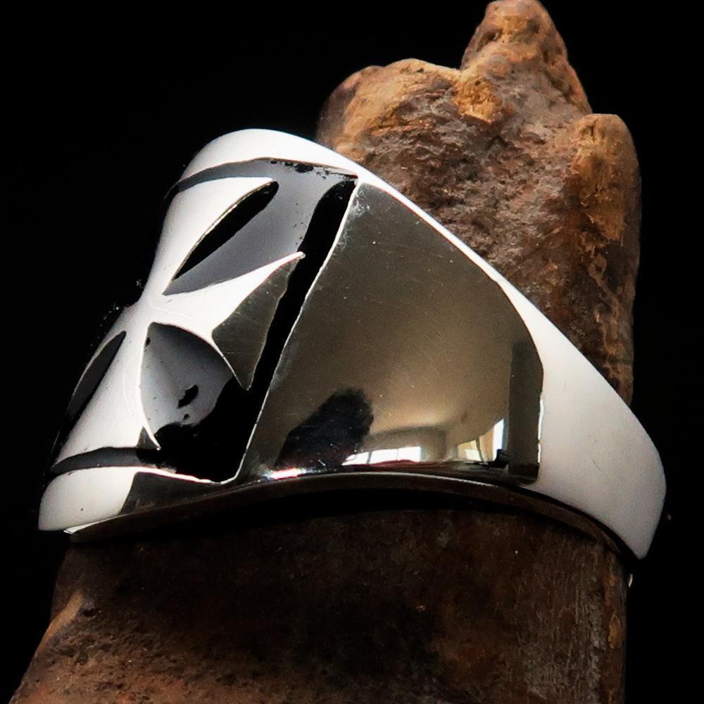 Excellent crafted Men's Iron Cross Biker Ring Black - Sterling Silver - BikeRing4u